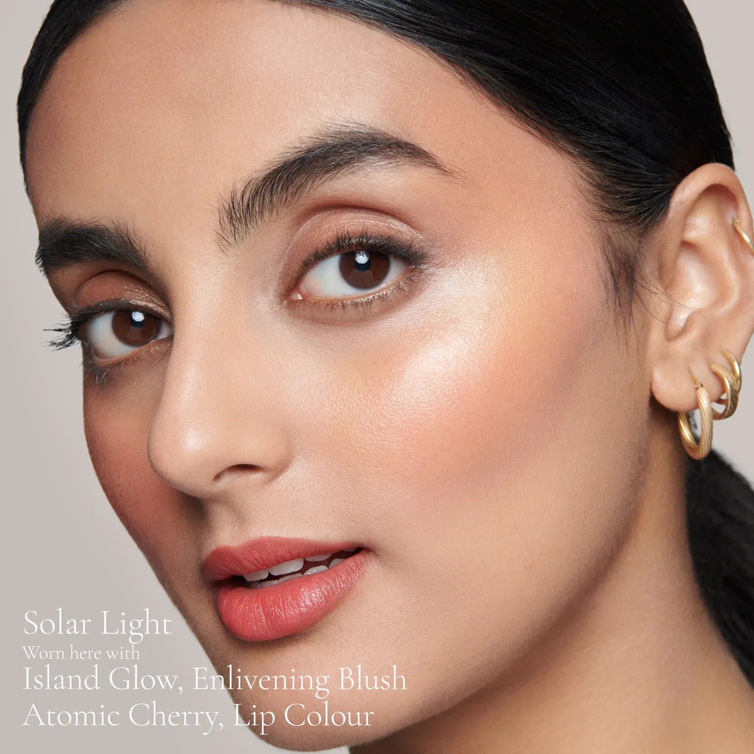 Lisa Eldridge Elevated Glow Solar Light illuminante liquido