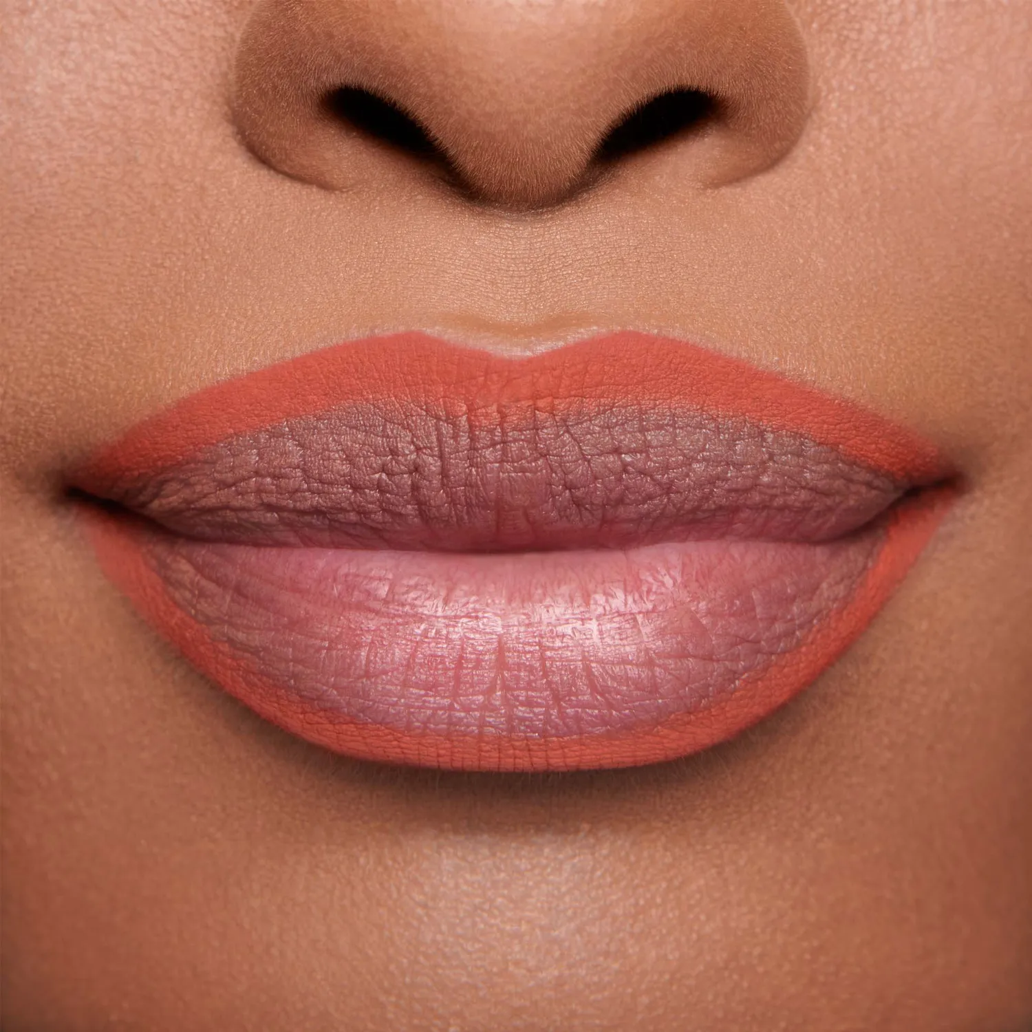 Lisa Eldridge Dragon Enhance Define matita labbra rossa