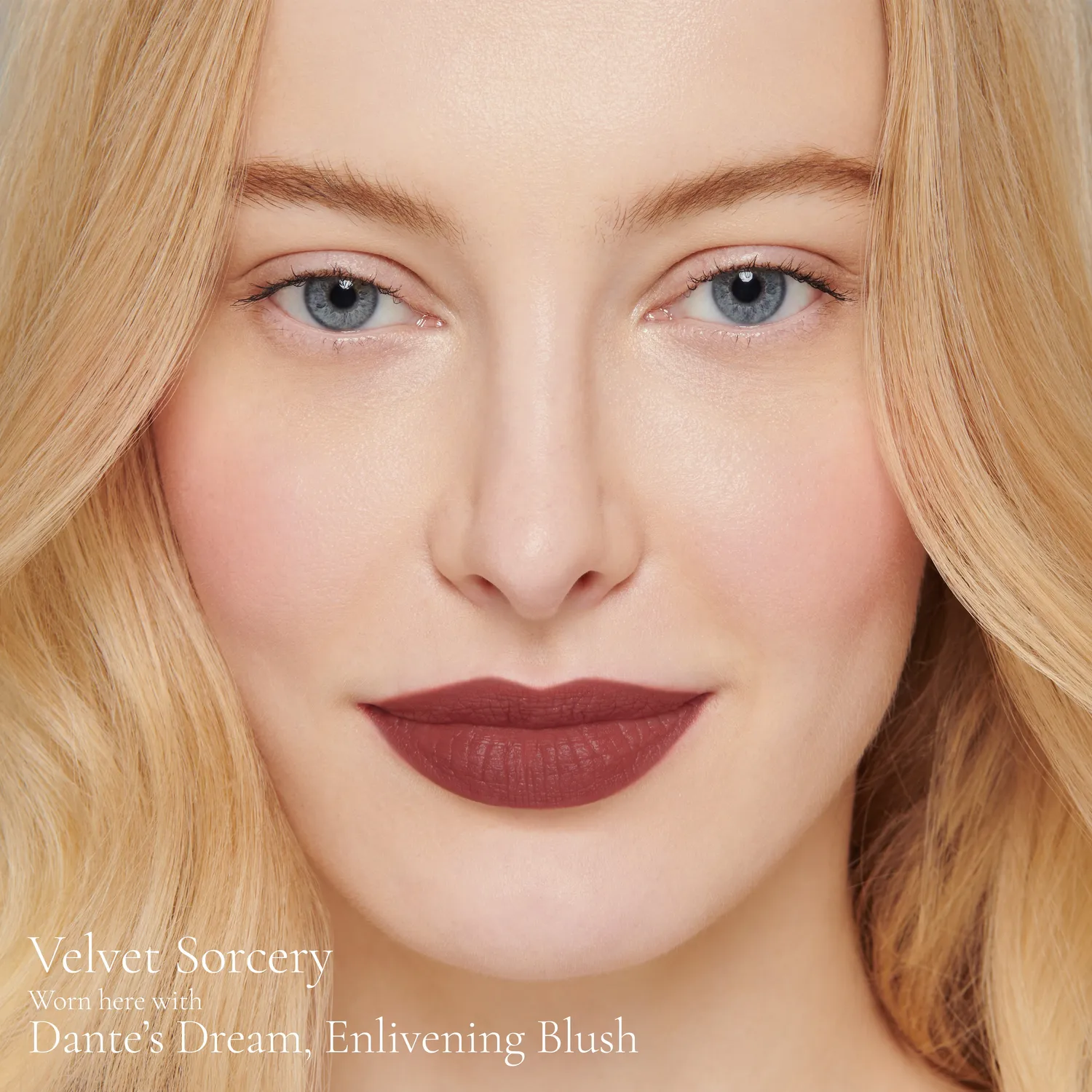 Lisa Eldridge True Velvet Lip Colour rossetto Velvet Sorcery marrone