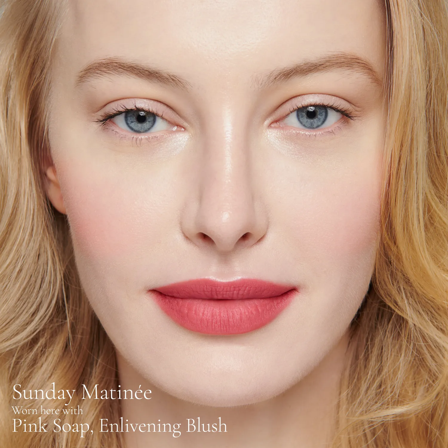 Lisa Eldridge Insanely Saturated Sunday Matinée rossetto rosa matte