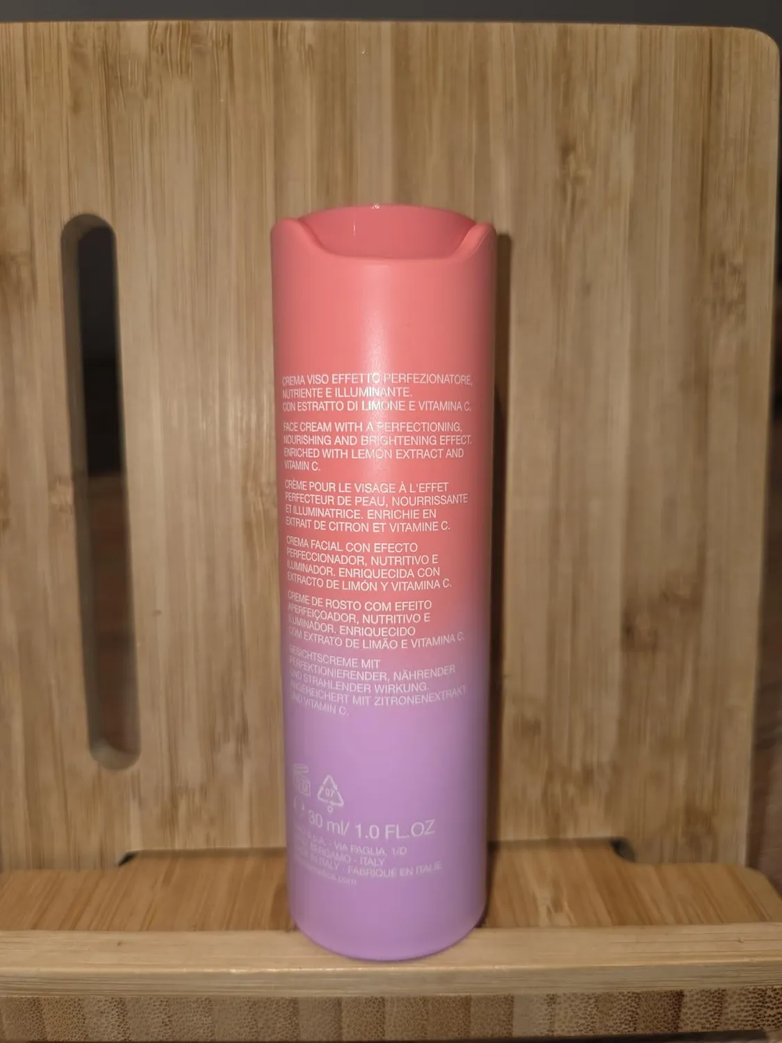 KIKO Milano Power Shake Diva Refining Cream 3in1 crema viso illuminante