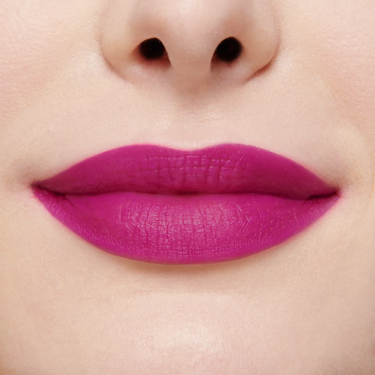 Lisa Eldridge Insanely Saturated New Wave rossetto magenta
