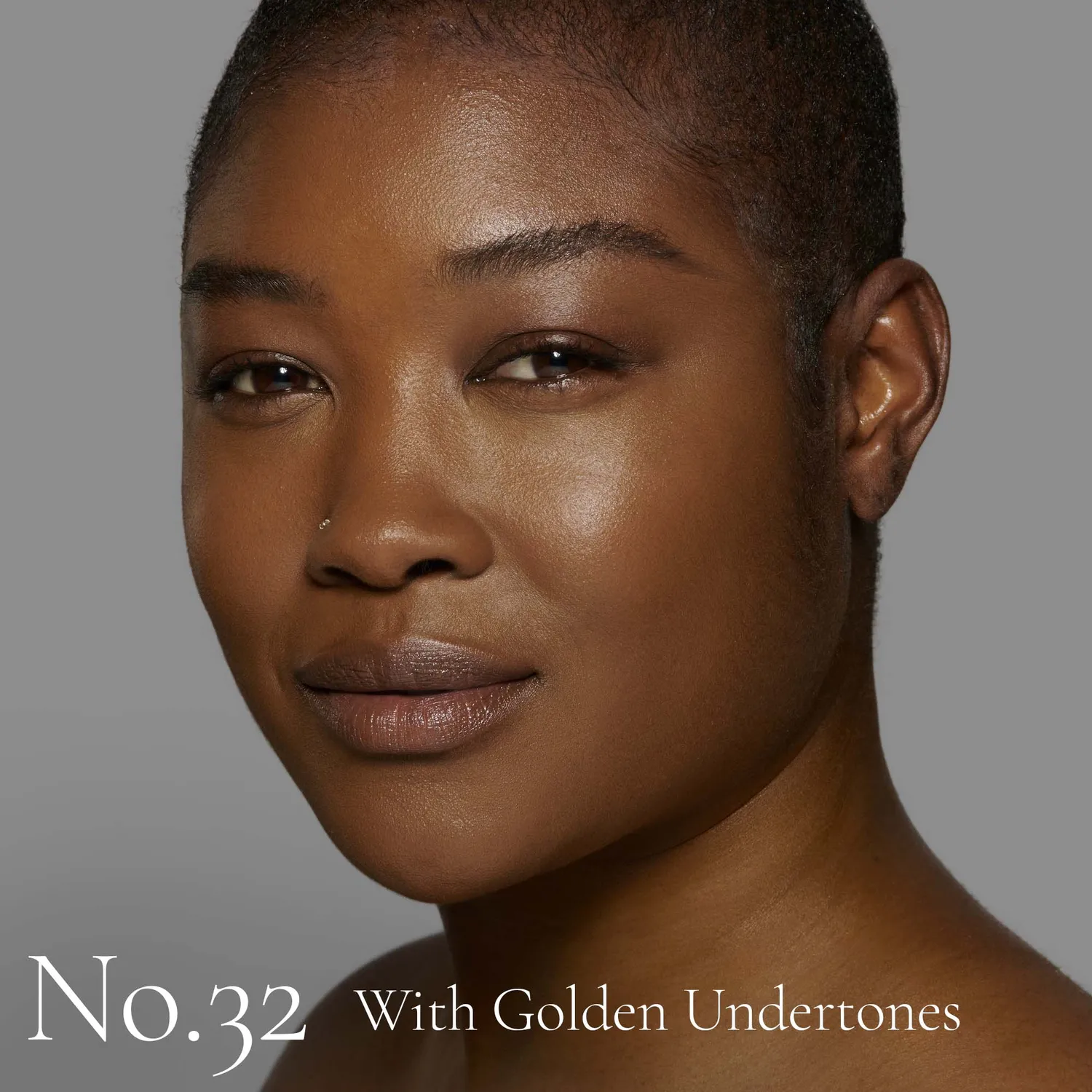 Lisa Eldridge The Foundation Shade No. 32 fondotinta medio-scuro dorato