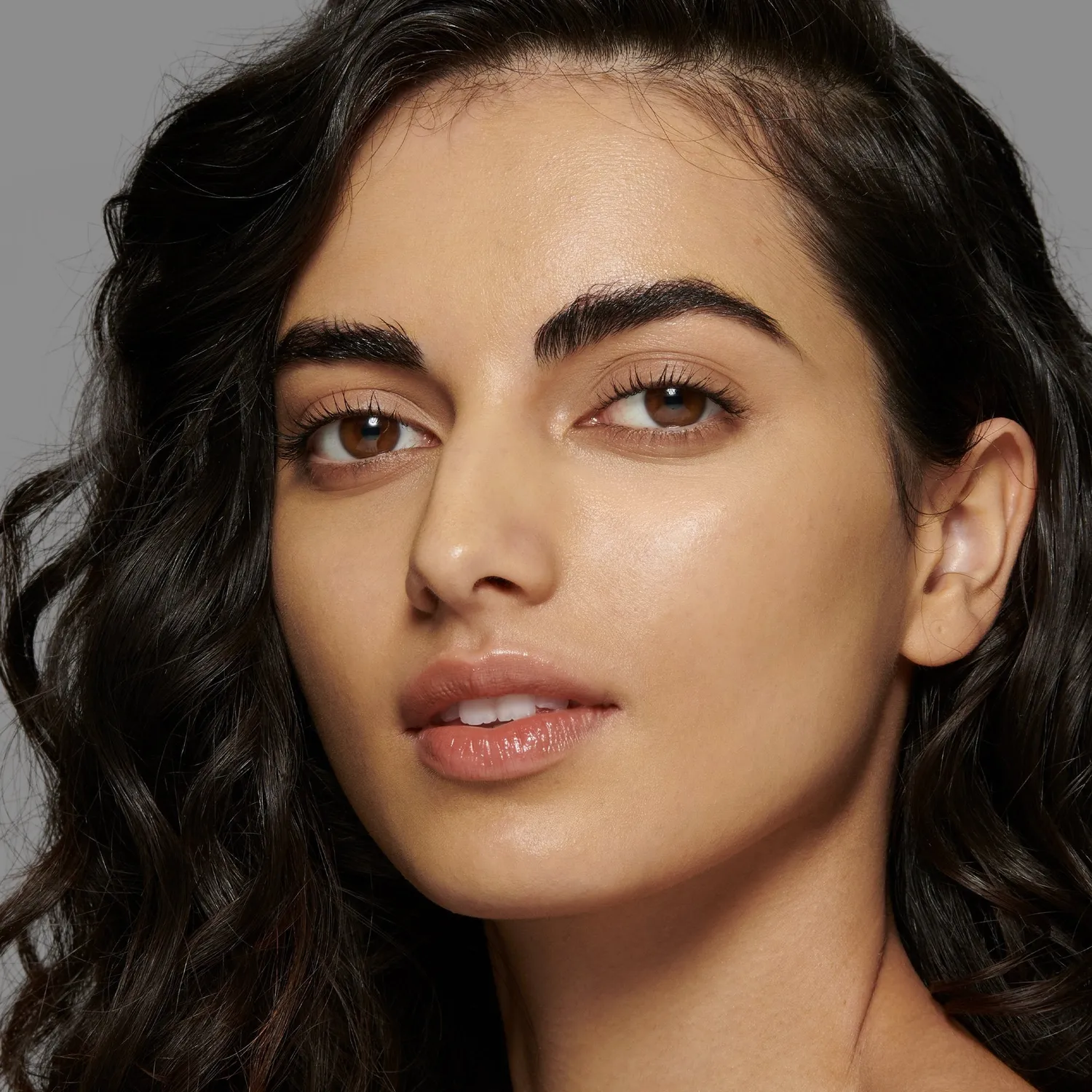 Lisa Eldridge The Foundation No.16 fondotinta naturale