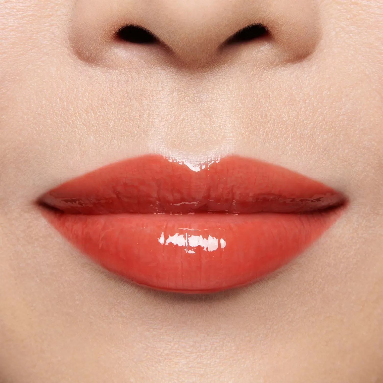 Lisa Eldridge Gloss Embrace Dragon lucidalabbra rosso aranciato