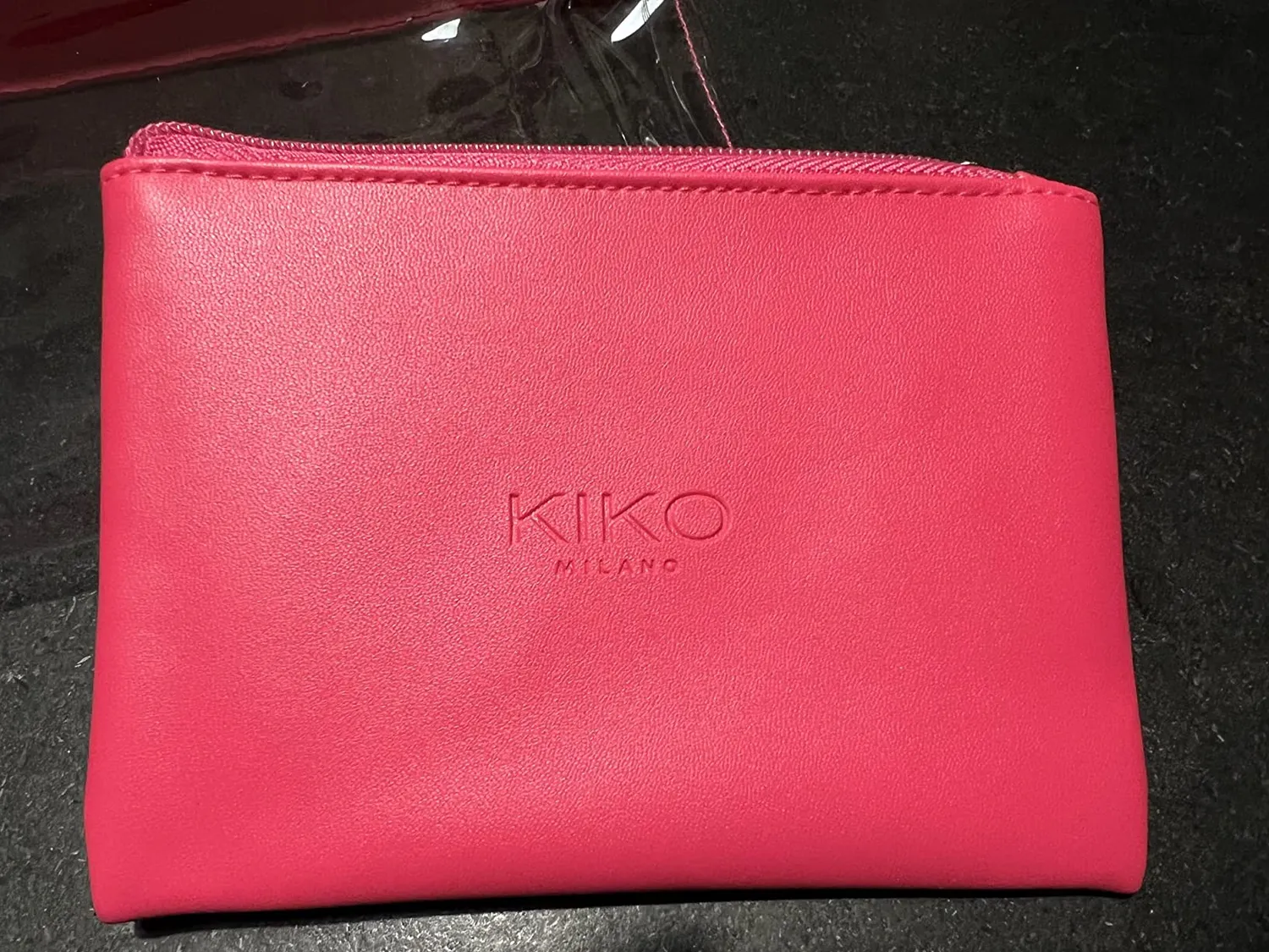 KIKO Transparent Beauty Case 002 pochette fucsia trucco