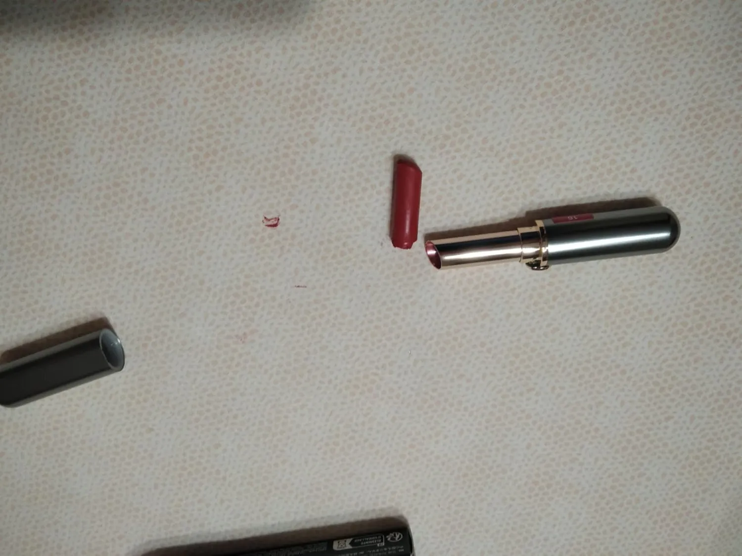 KIKO Milano Unlimited Stylo 03 rossetto cremoso lunga tenuta demi-mat