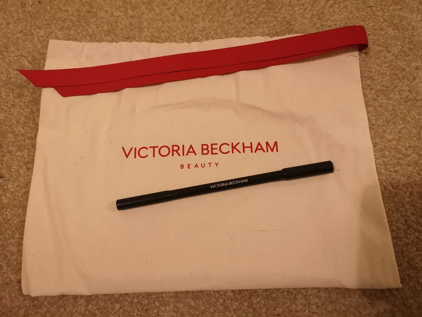 Victoria Beckham Beauty Satin Kajal Liner matita occhi waterproof