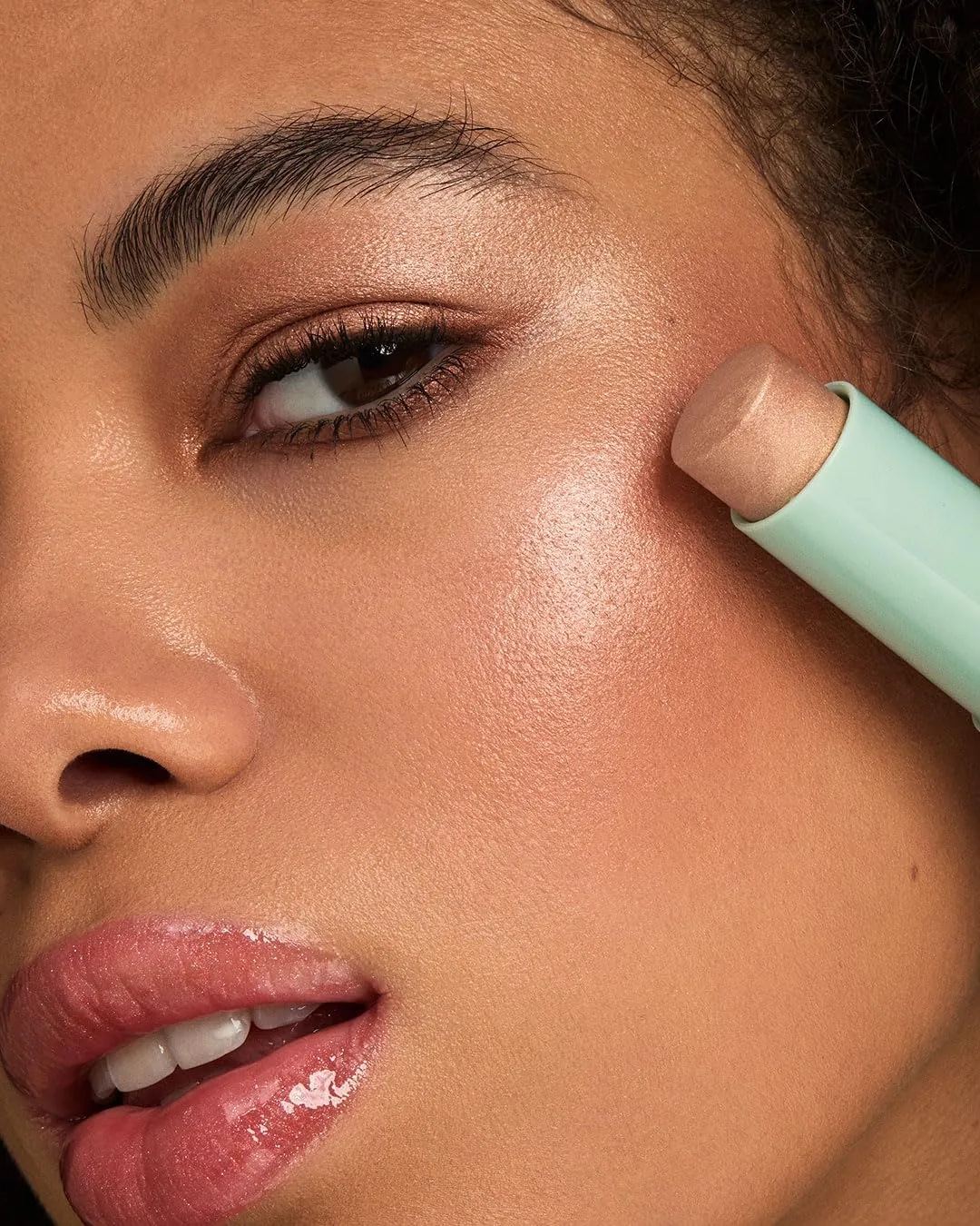 KIKO Kind Creamy Touch Highlighter Stick 01 Illuminante Metallico