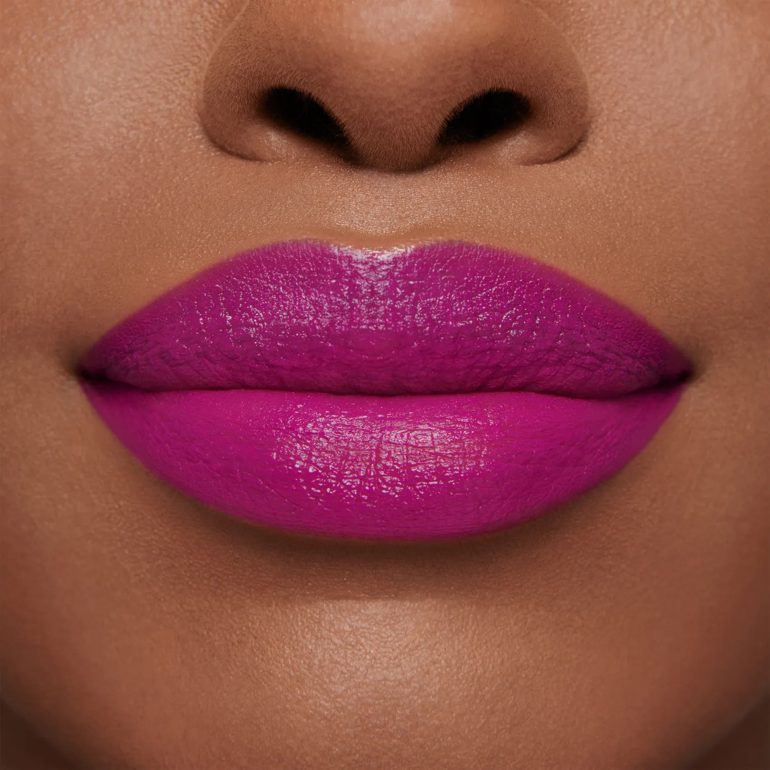 Lisa Eldridge Insanely Saturated New Wave rossetto magenta