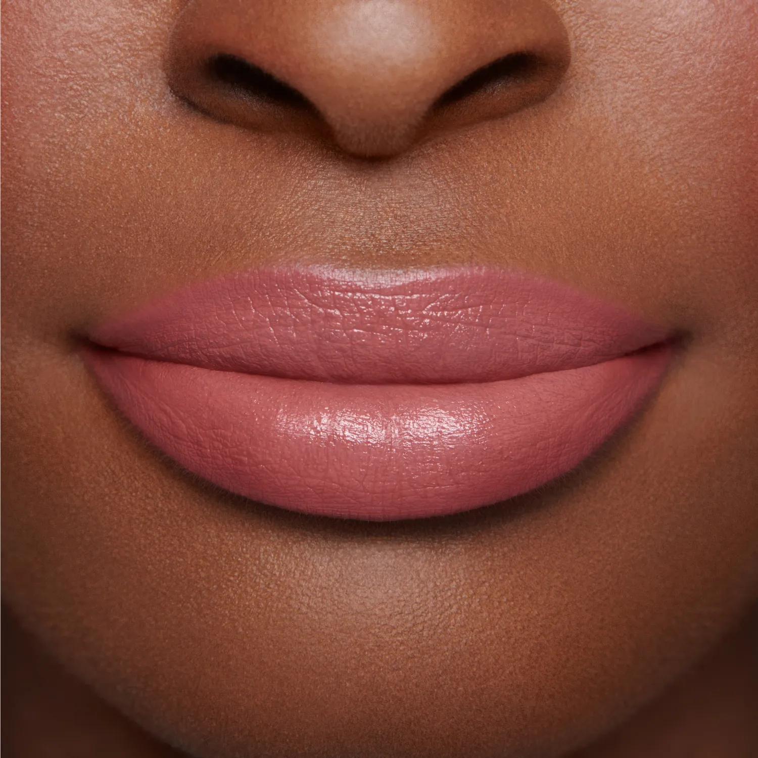 Lisa Eldridge Luxuriously Lucent rossetto Kitten Mischief
