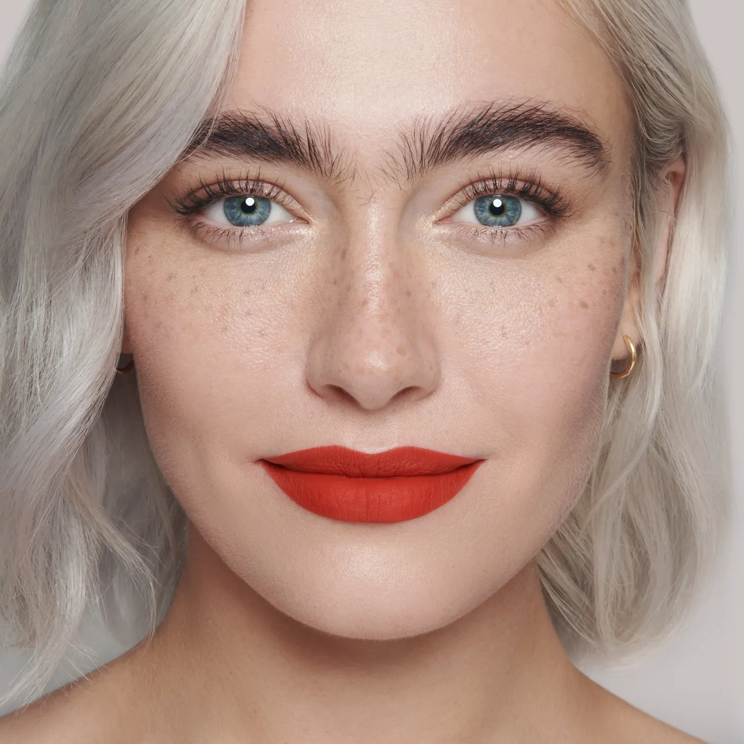 Lisa Eldridge True Velvet rossetto Velvet Dragon rosso velluto