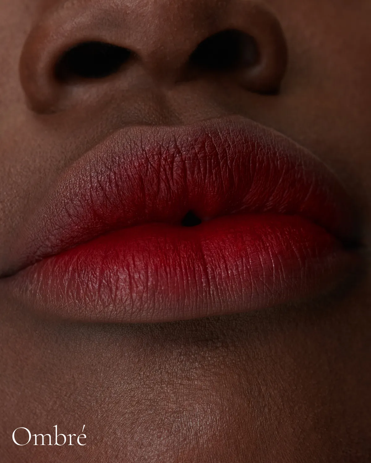 Lisa Eldridge Velveteen Ribbon Rossetto Liquido Rosso Opaco