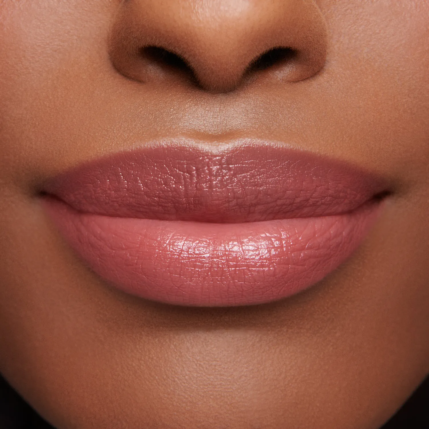 Lisa Eldridge Luxuriously Lucent Painterly rossetto satinato