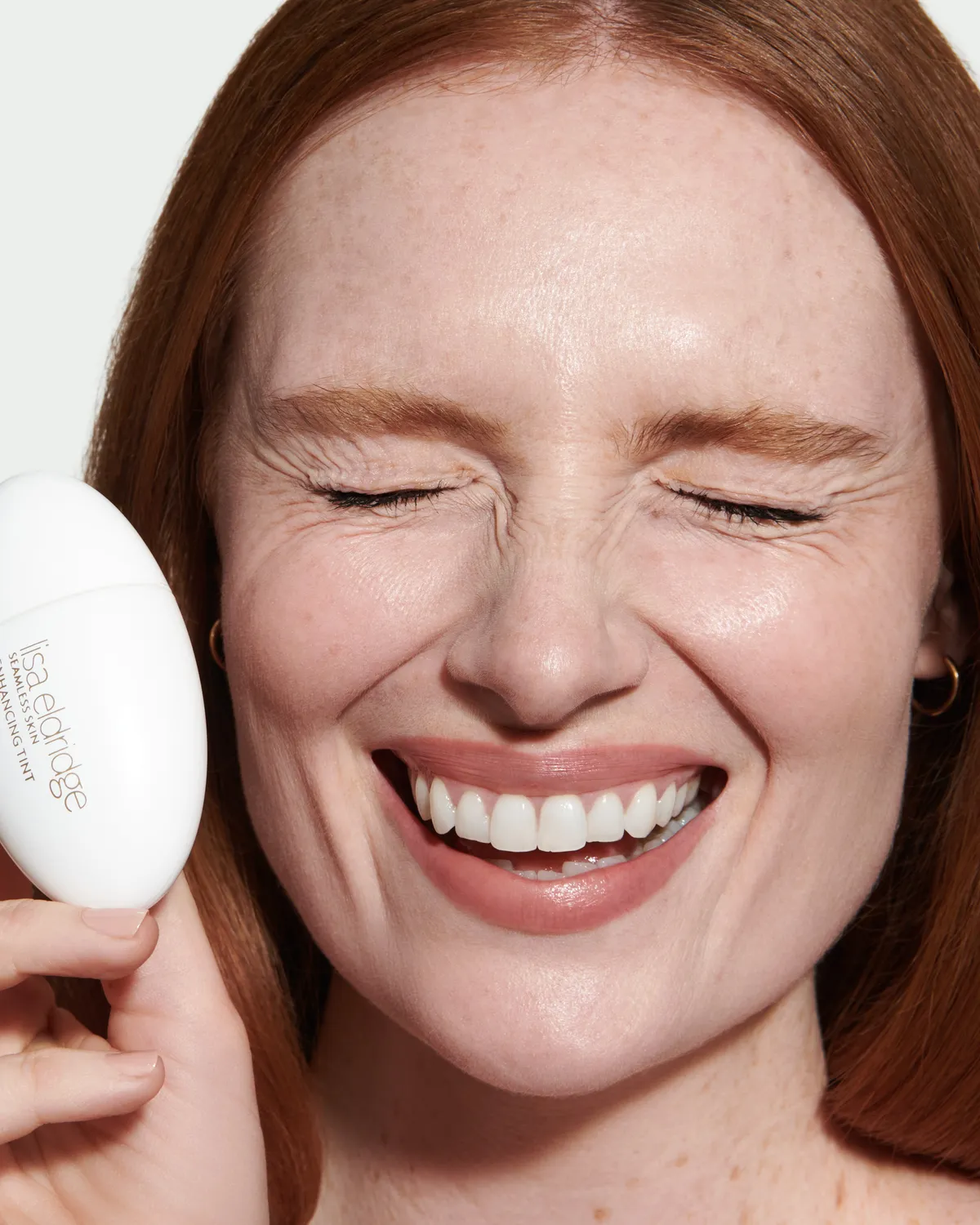 Lisa Eldridge Seamless T2 tinta viso leggera luminosa