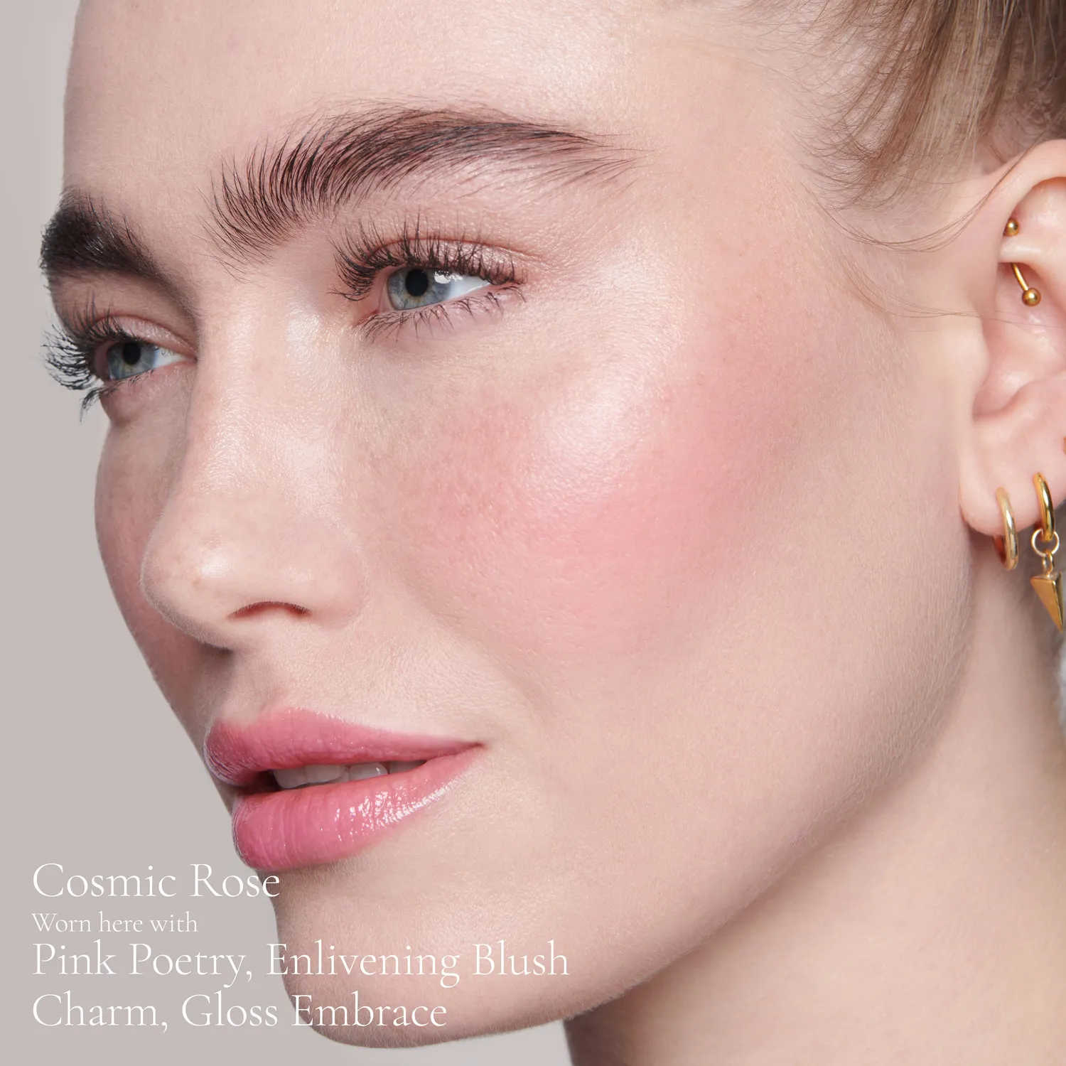 Lisa Eldridge Elevated Glow Cosmic Rose illuminante liquido