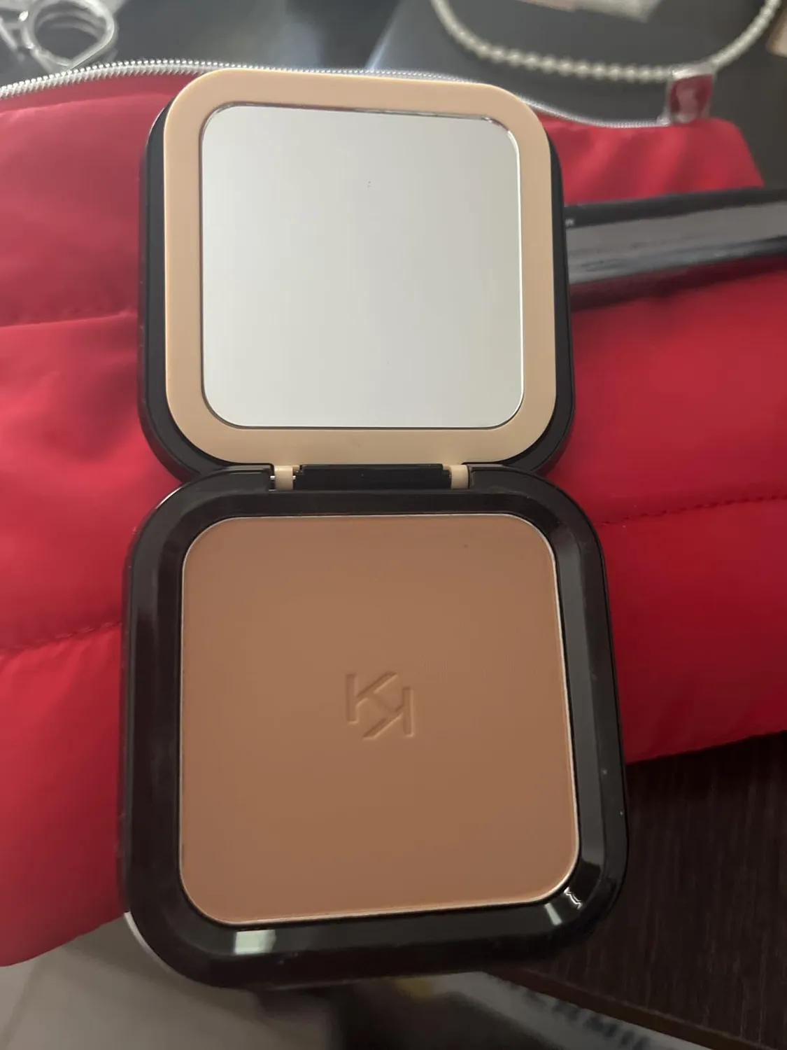 KIKO Full Coverage Blurring Powder Foundation 10 cipria