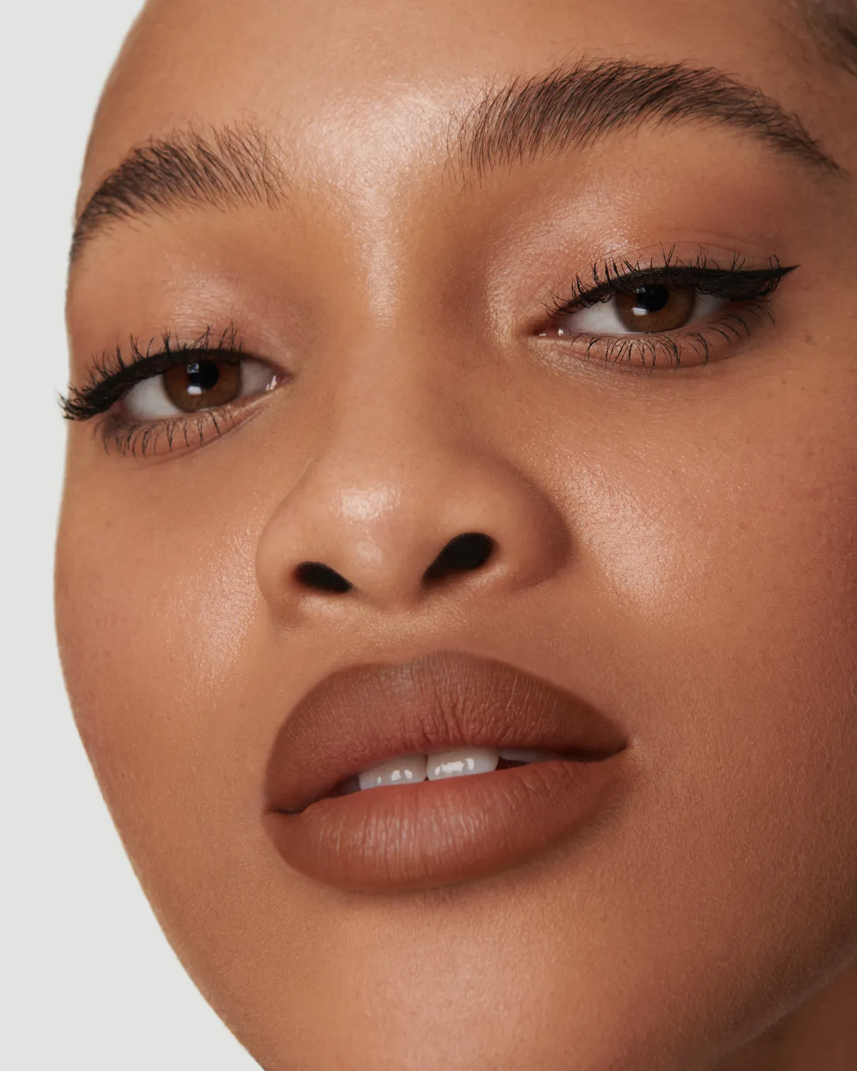 Lisa Eldridge 2N Medium Cork Sculpt Shade Matita Labbra