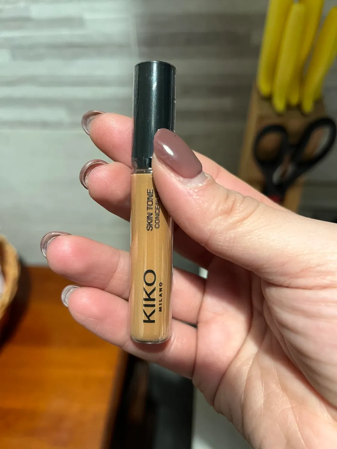 KIKO Skin Tone Concealer 04 Pesca Fluido
