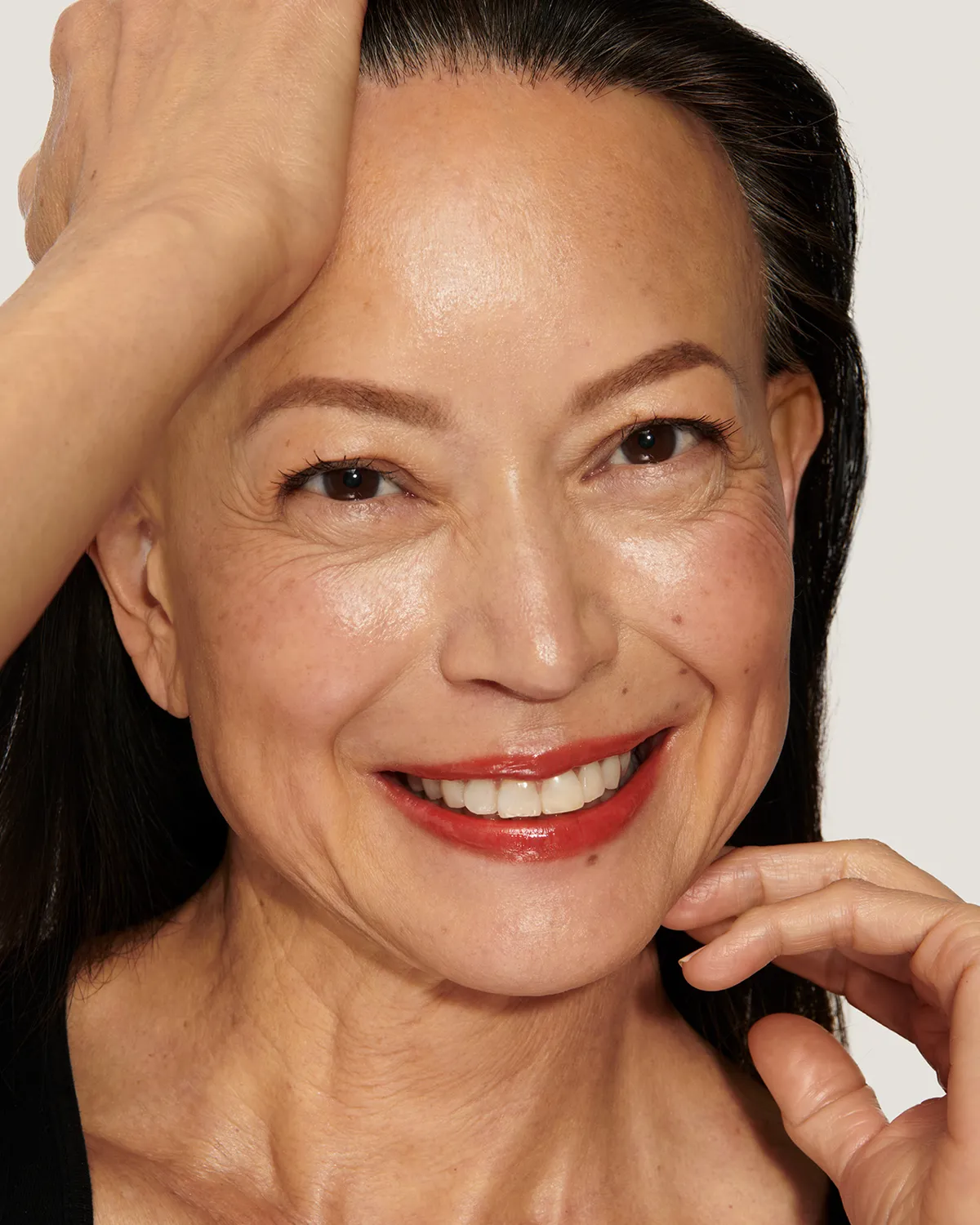 Lisa Eldridge Baume Embrace burro labbra Red Curve rosso caldo