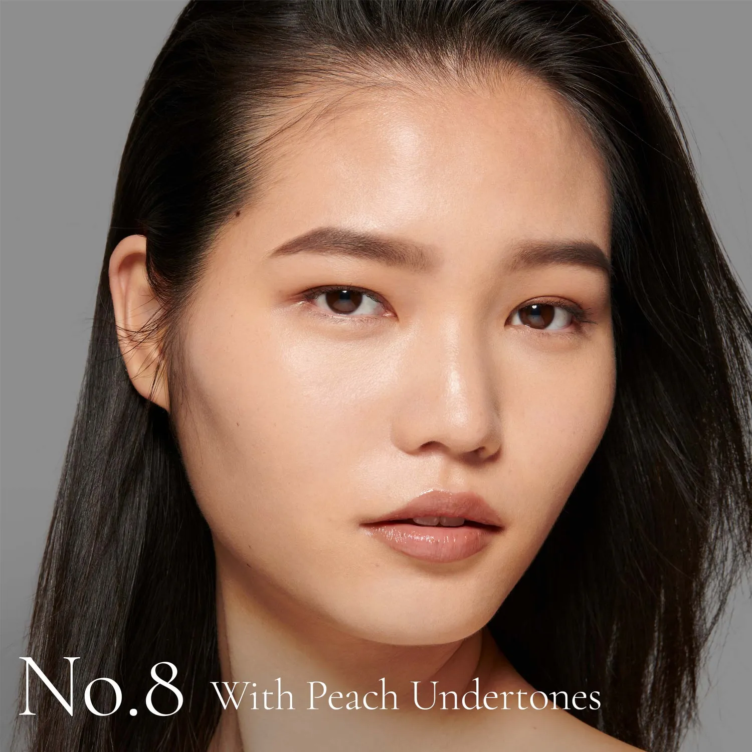 Lisa Eldridge The Foundation No. 8 fondotinta pesca chiaro