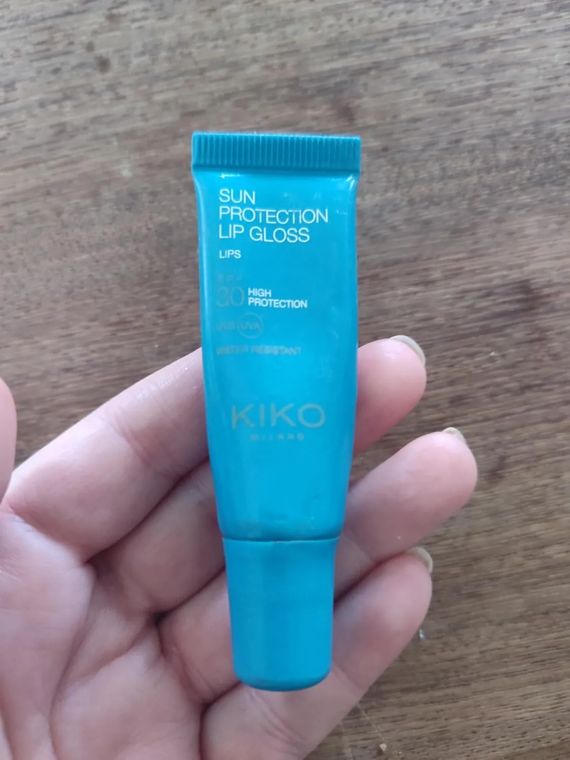 KIKO Milano Sun Protection Lip Gloss SPF30 lucidalabbra 01 Honey Guard