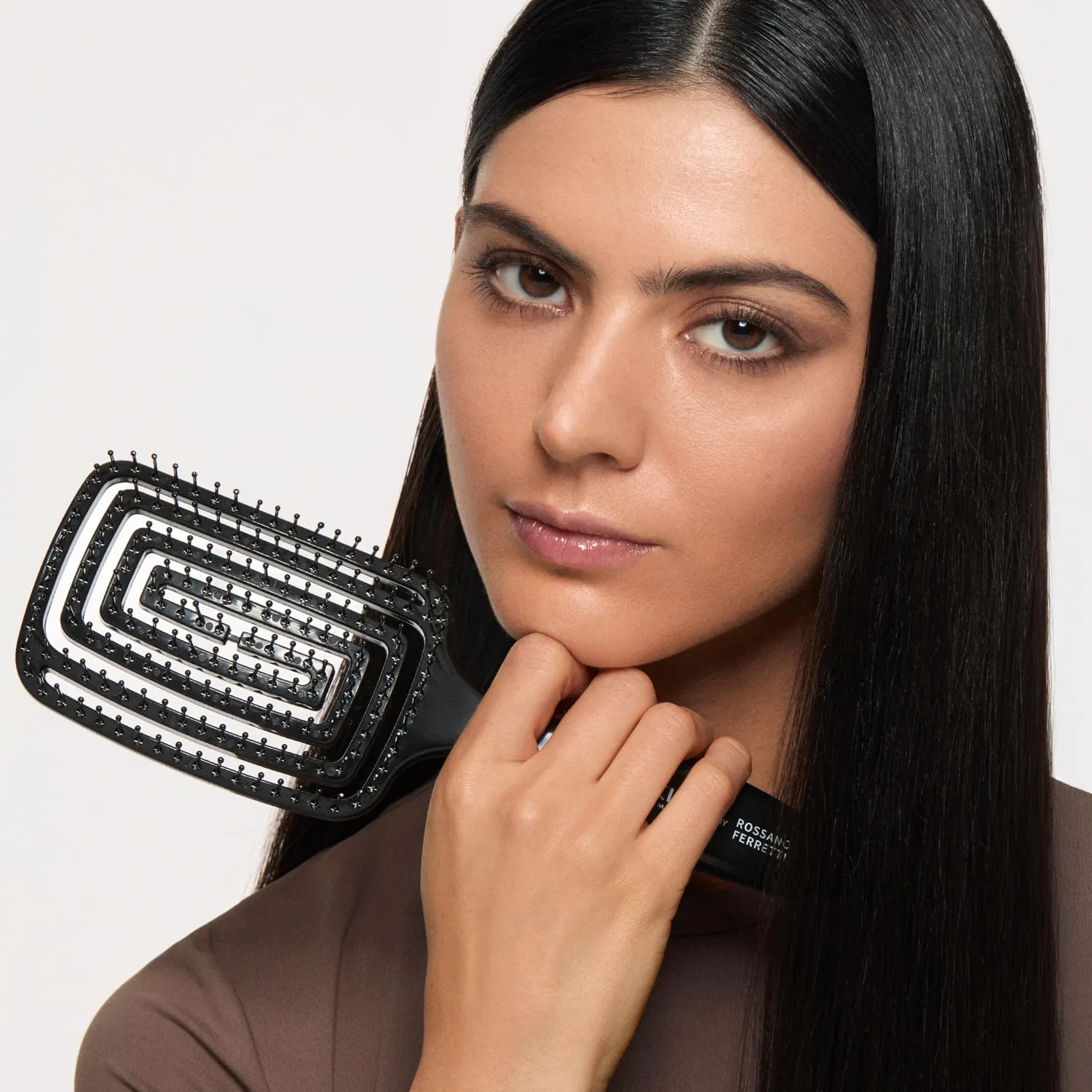KIKO Frizz-Guard Hair Brush spazzola capelli lisci anticrespo