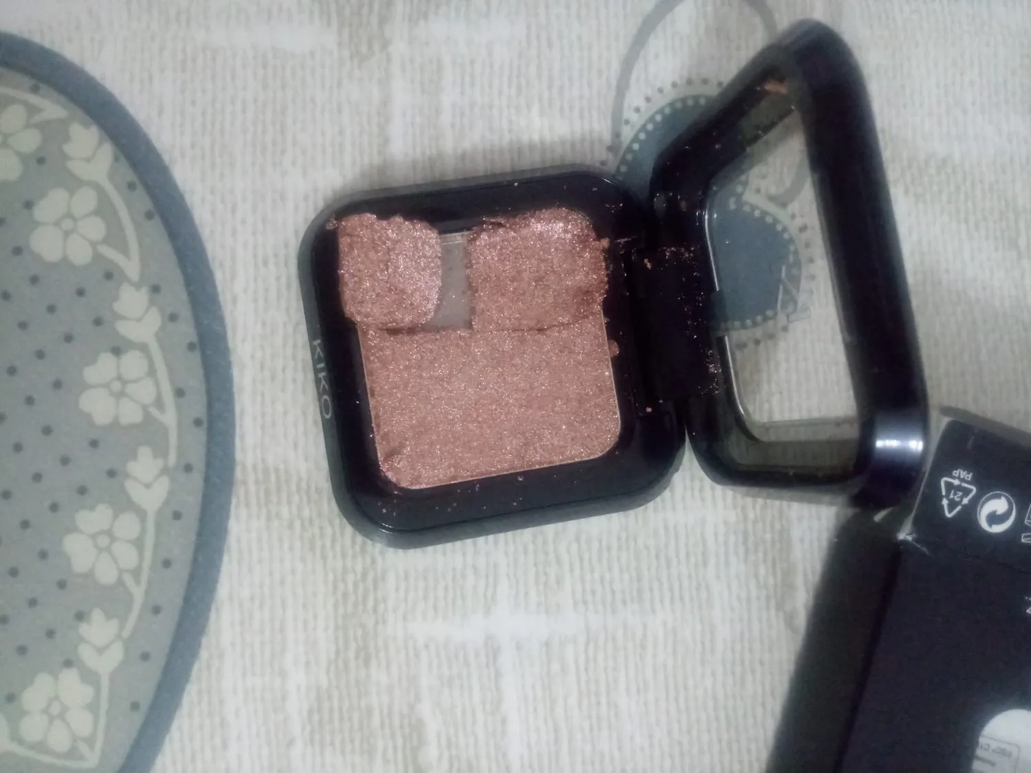 KIKO Glitter Shower Eyeshadow 12 ombretto glitter blu mare