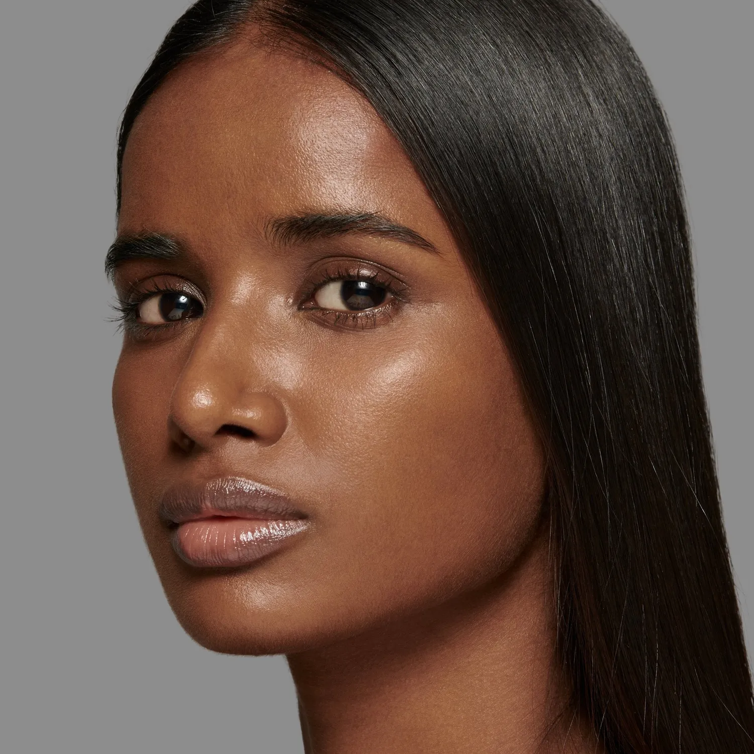 Lisa Eldridge The Foundation 27 fondotinta coprenza media