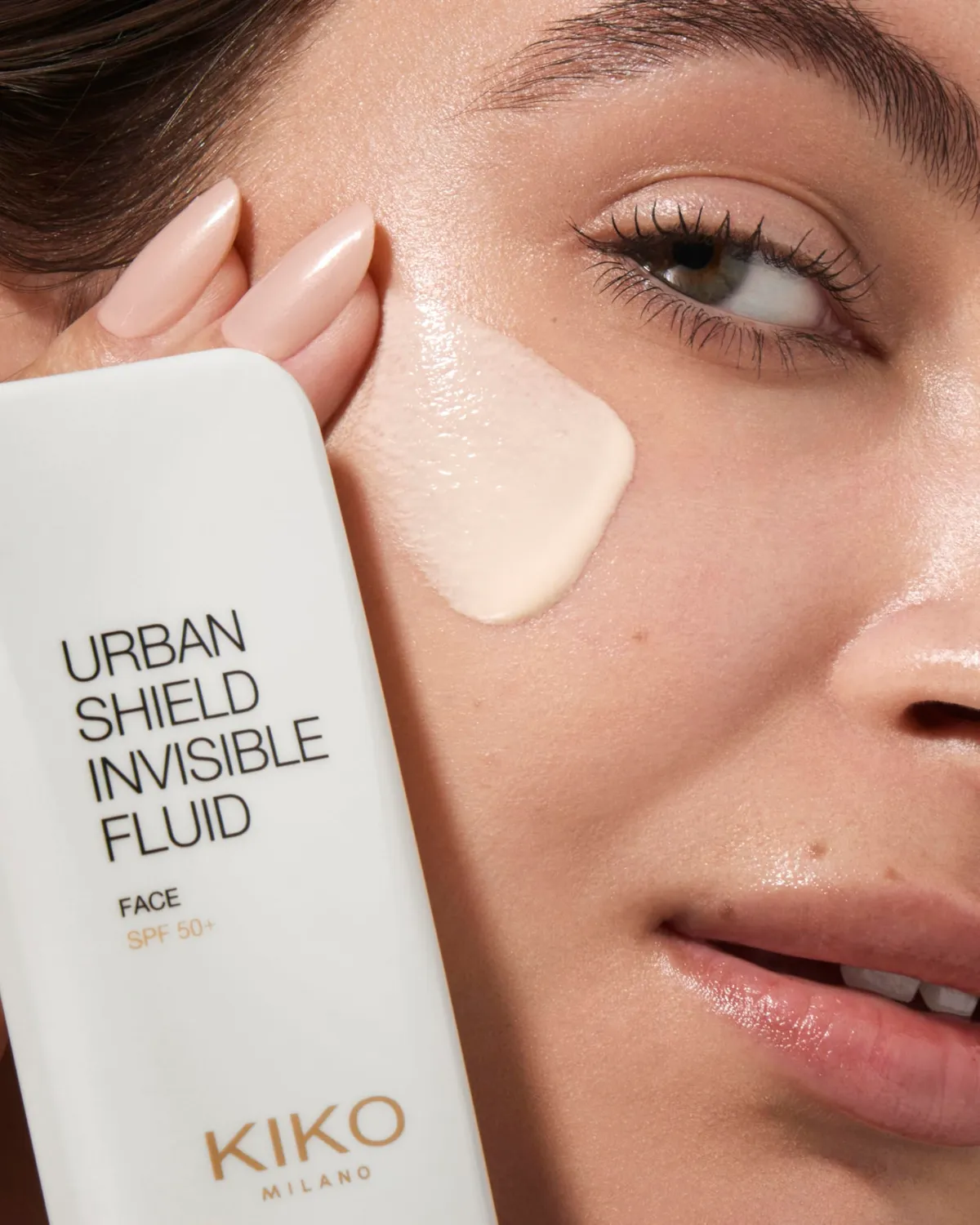 KIKO Milano Urban Shield Invisible Fluid viso SPF 50+ idratante