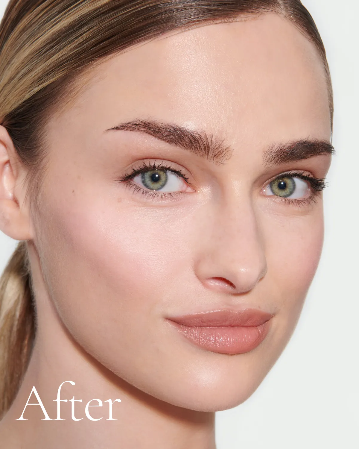 Lisa Eldridge Seamless Skin Enhancing Tint T6.5 tinta viso luminosa