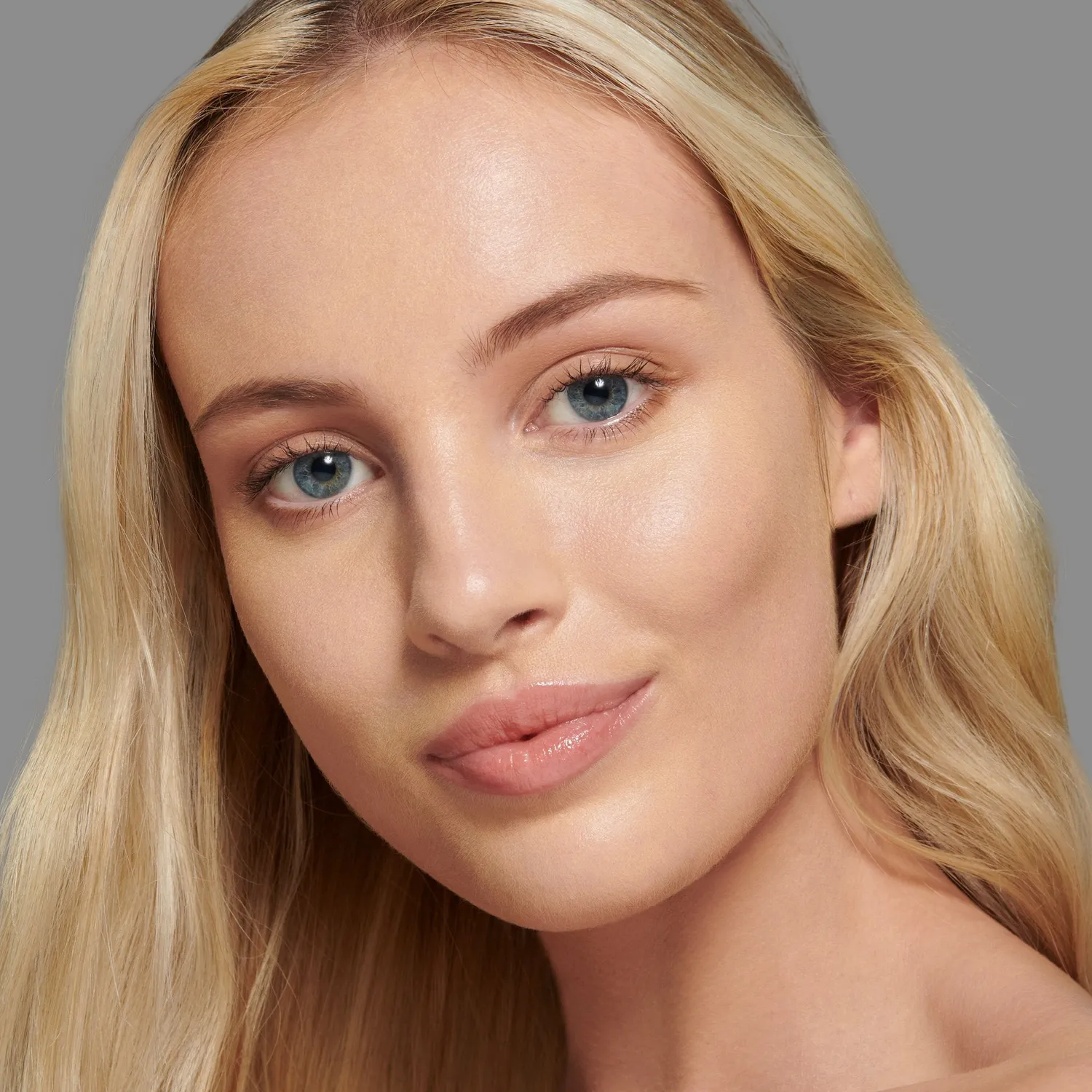 Lisa Eldridge The Foundation Fondotinta Shade No.6 Dorato