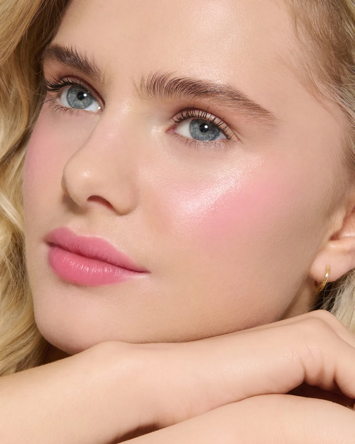 Lisa Eldridge Velatura Stick Meeting The Ex rosa labbra guance