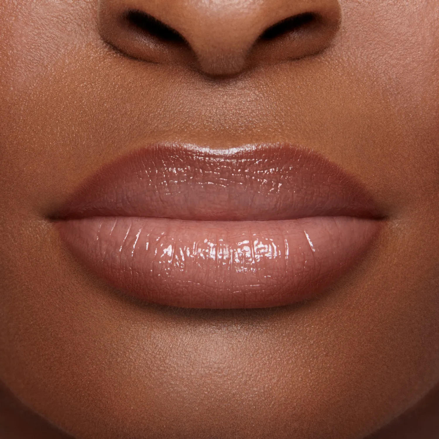 Lisa Eldridge Gloss Embrace lucidalabbra Affair marrone