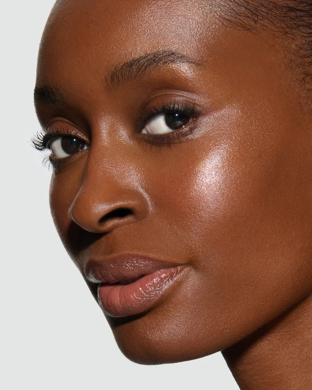 Lisa Eldridge Elevated Glow High-Key Light illuminante
