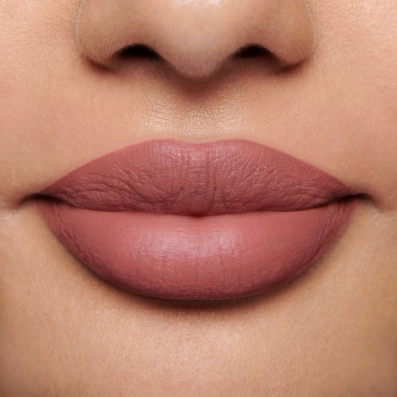 Lisa Eldridge Enhance and Define Matita Labbra Muse gel