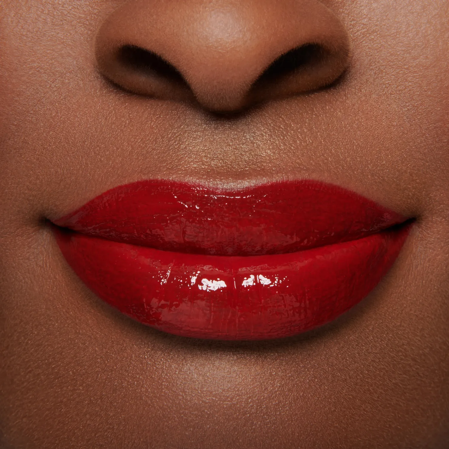 Lisa Eldridge Gloss Embrace Ribbon lip gloss rosso