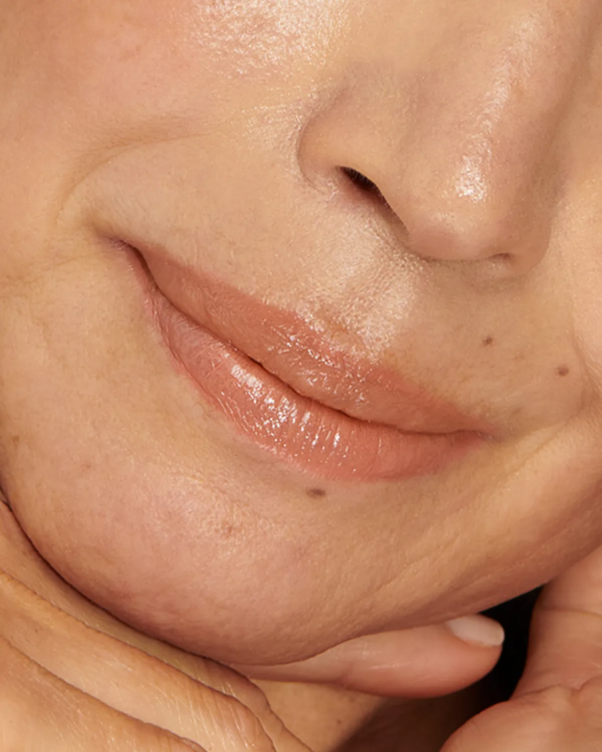 Lisa Eldridge Baume Embrace Meet Cute balsamo pesca