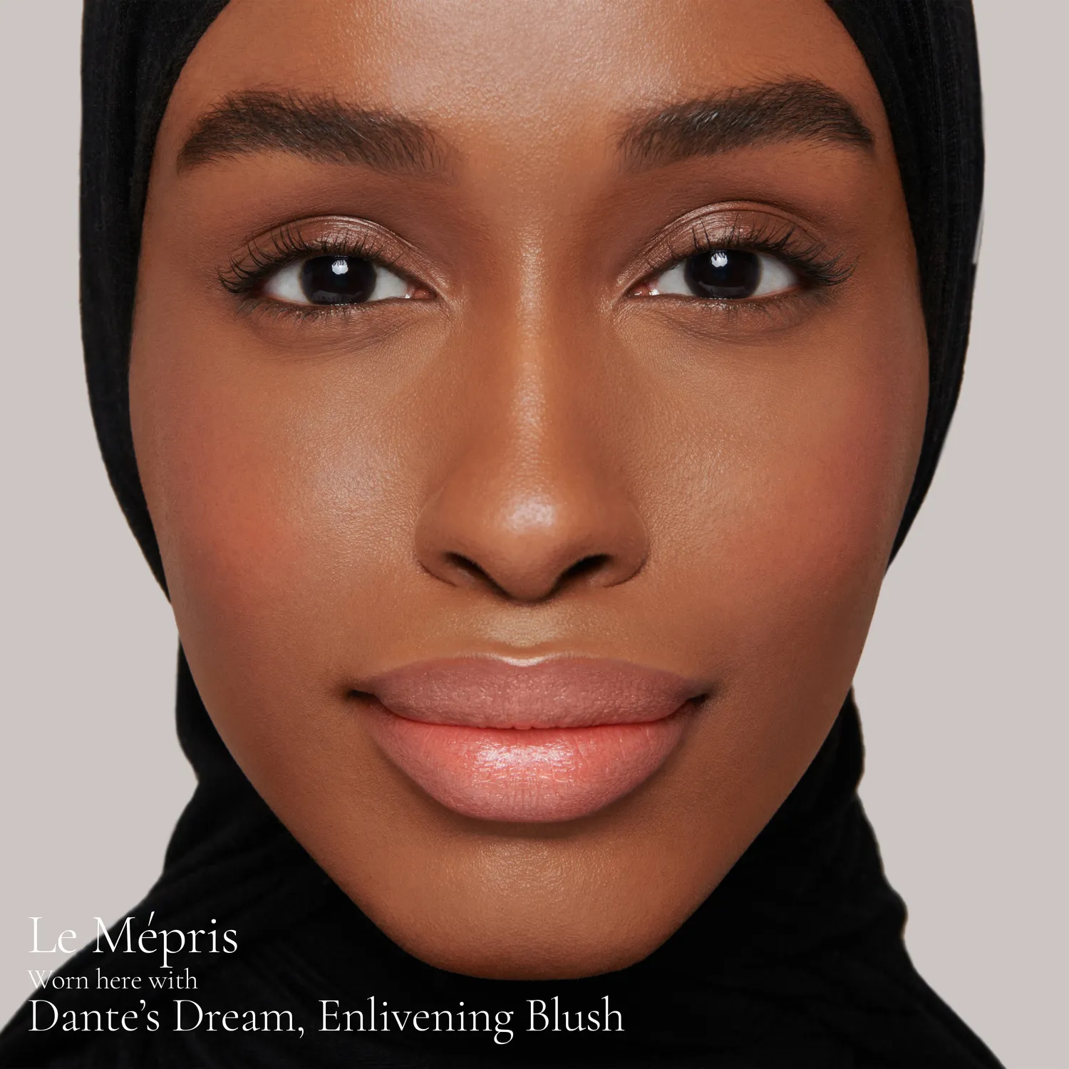 Lisa Eldridge Luxuriously Lucent rossetto Le Mépris beige