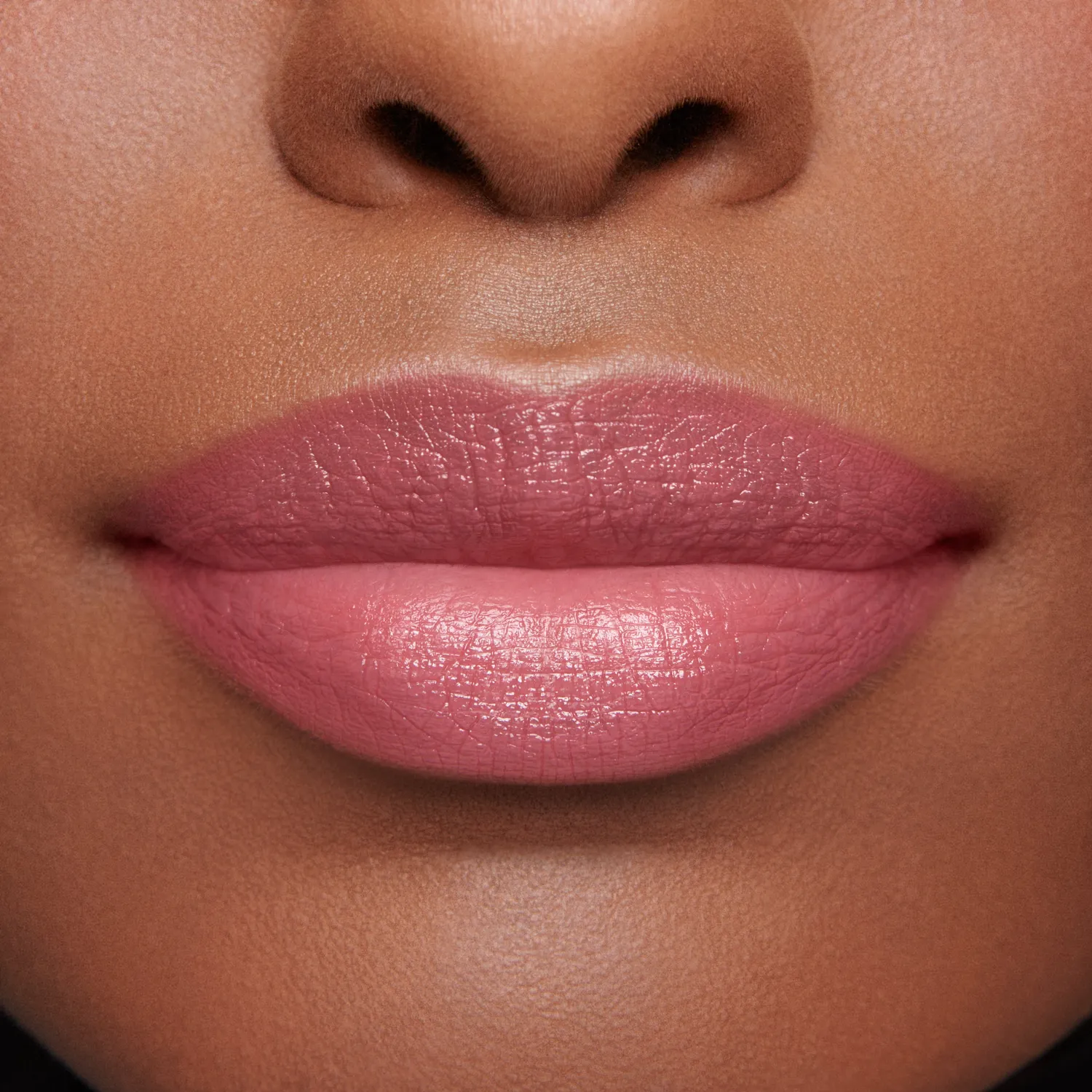 Lisa Eldridge Luxuriously Lucent Rose Official rossetto rosa satinato