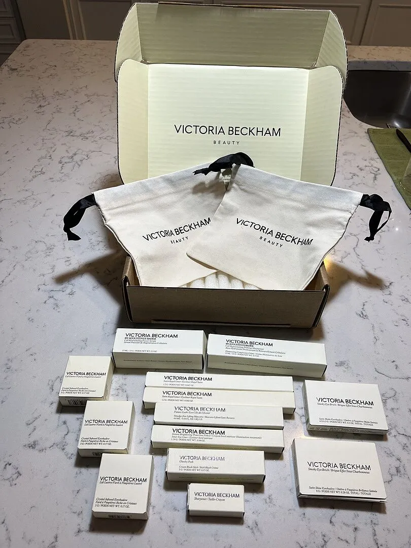 Victoria Beckham Beauty Satin Kajal Liner matita occhi waterproof