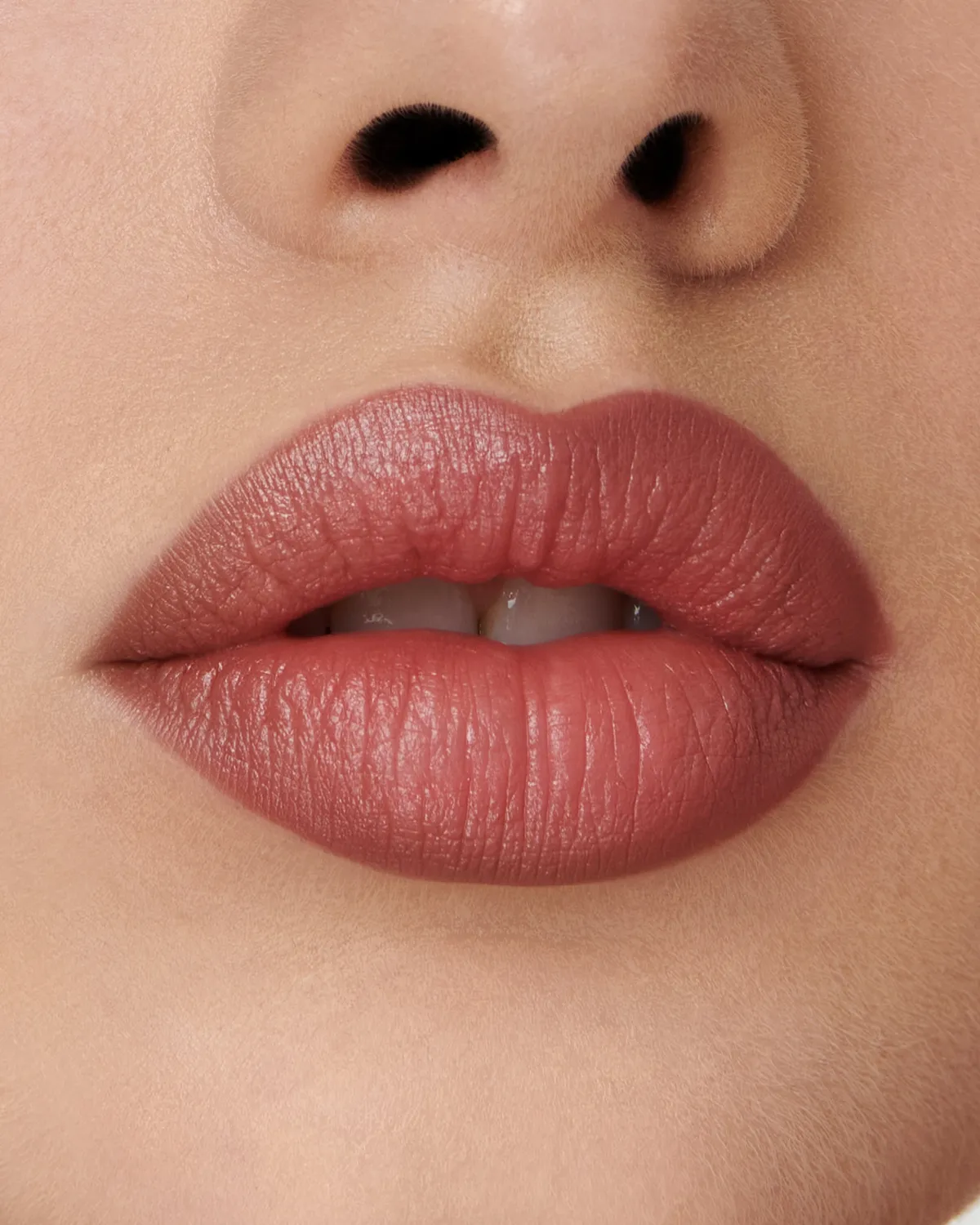 Lisa Eldridge Sculpt and Shade Matita Labbra 2C Medium Mauve matte
