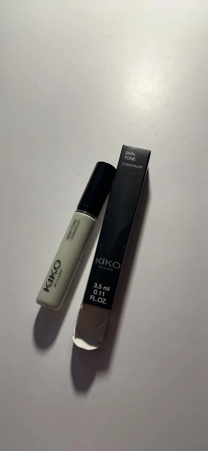 KIKO Skin Tone Concealer 04 Pesca Fluido