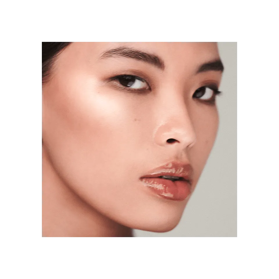Victoria Beckham Beauty Reflect illuminante Amber stick dewy