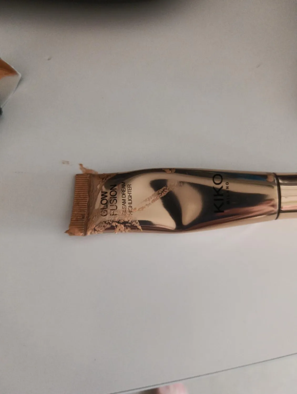 KIKO Glow Fusion Gleam Dream 1 illuminante viso liquido cushion