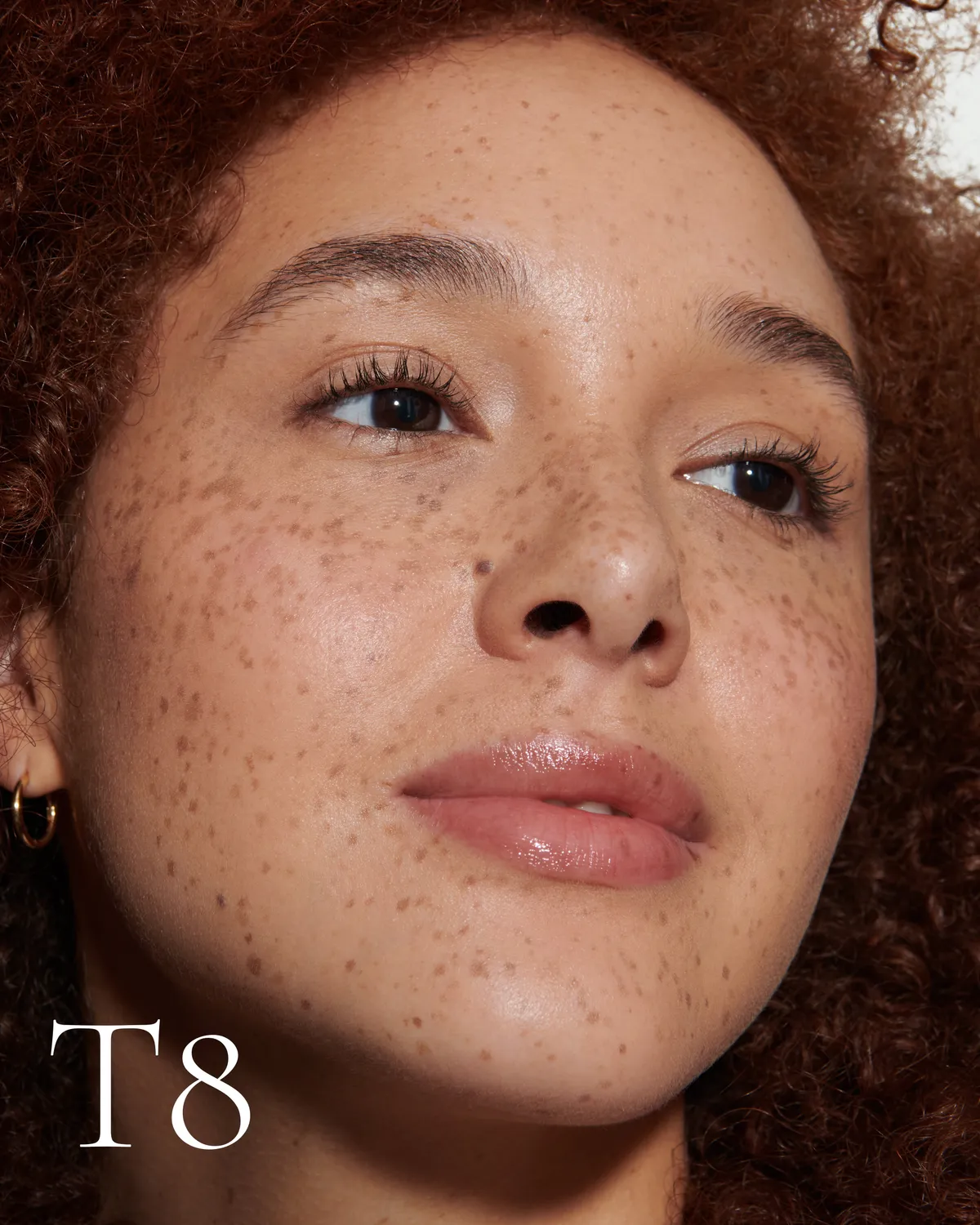 Lisa Eldridge Seamless Skin Enhancing Tint T8 skin tint chiara
