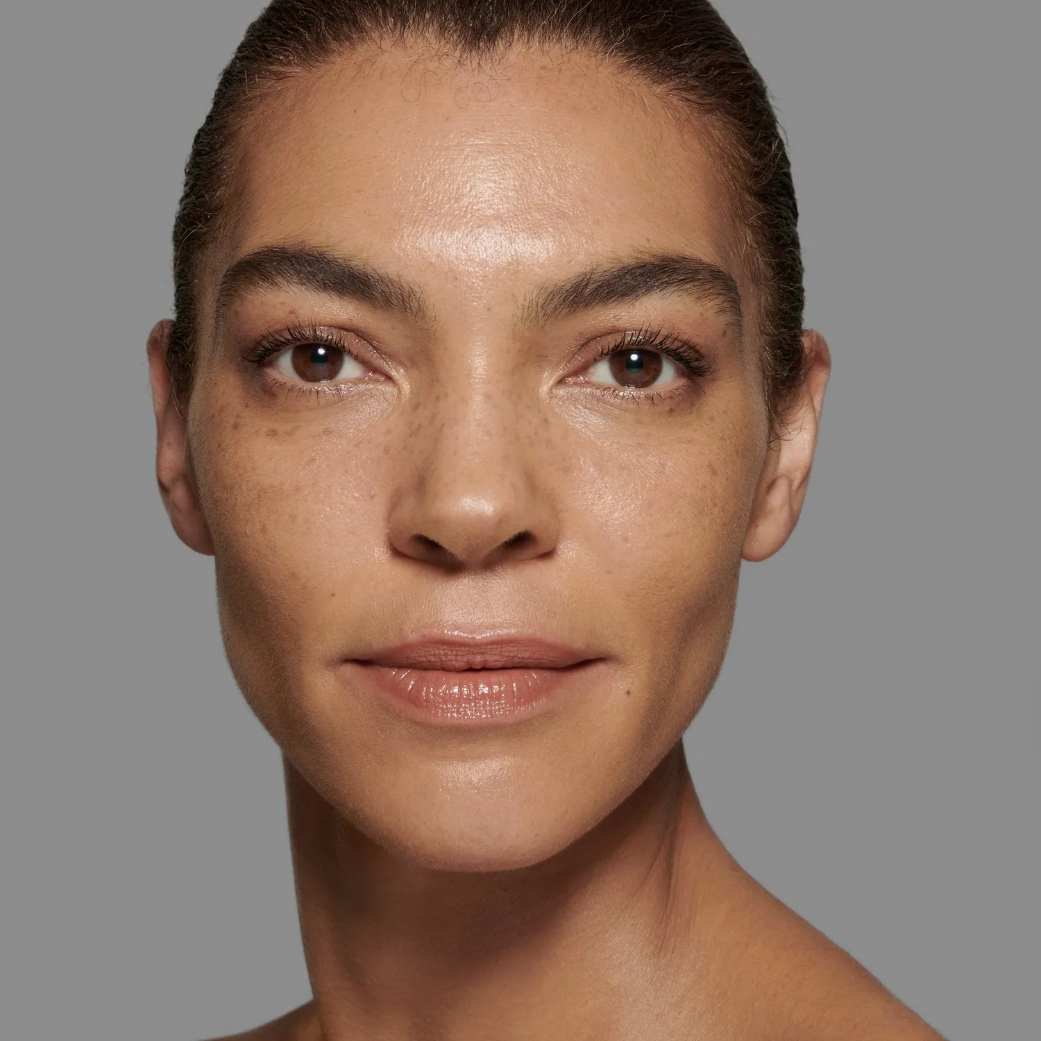 Lisa Eldridge The Foundation fondotinta No.19 medio neutro