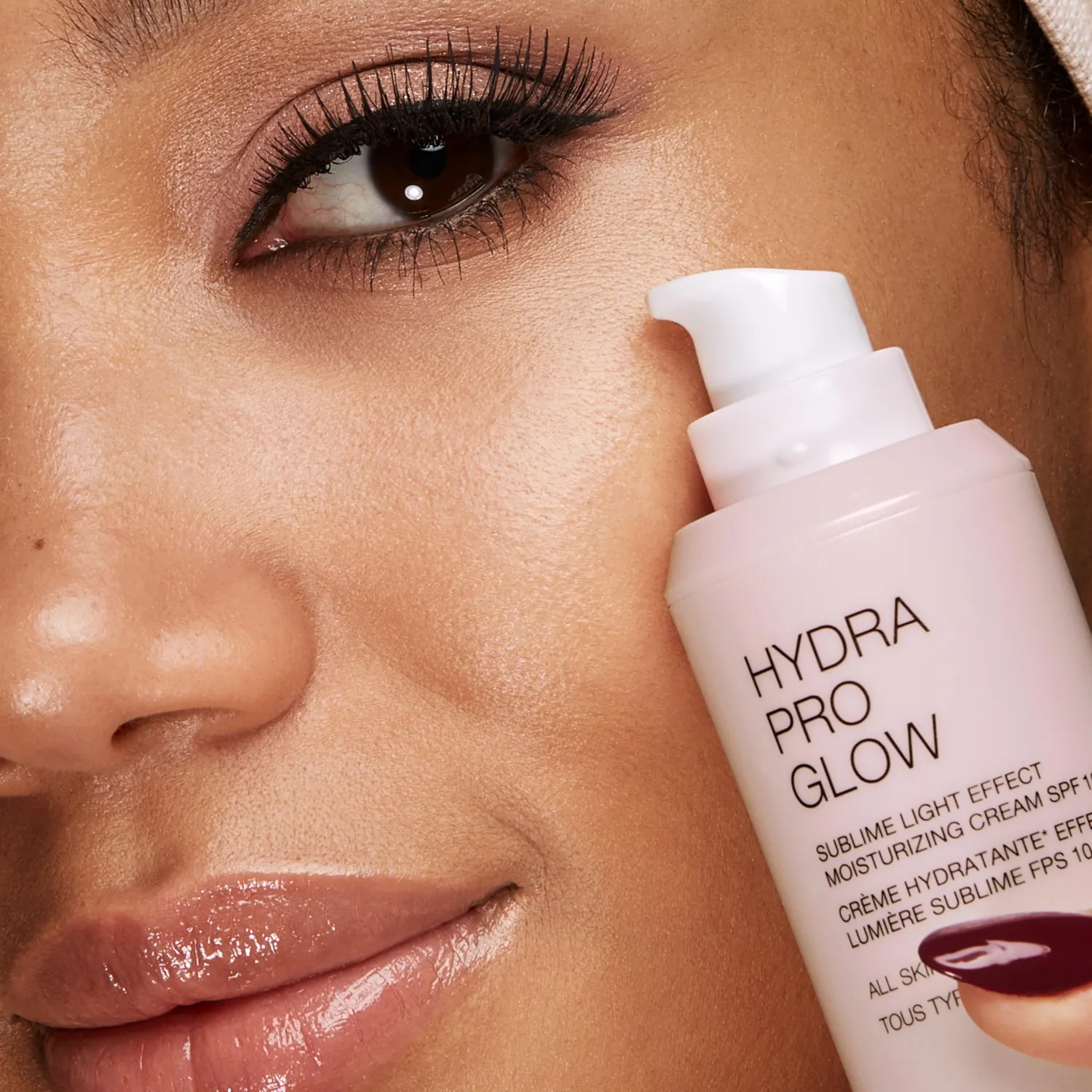 KIKO Hydra Pro Glow crema viso illuminante SPF10
