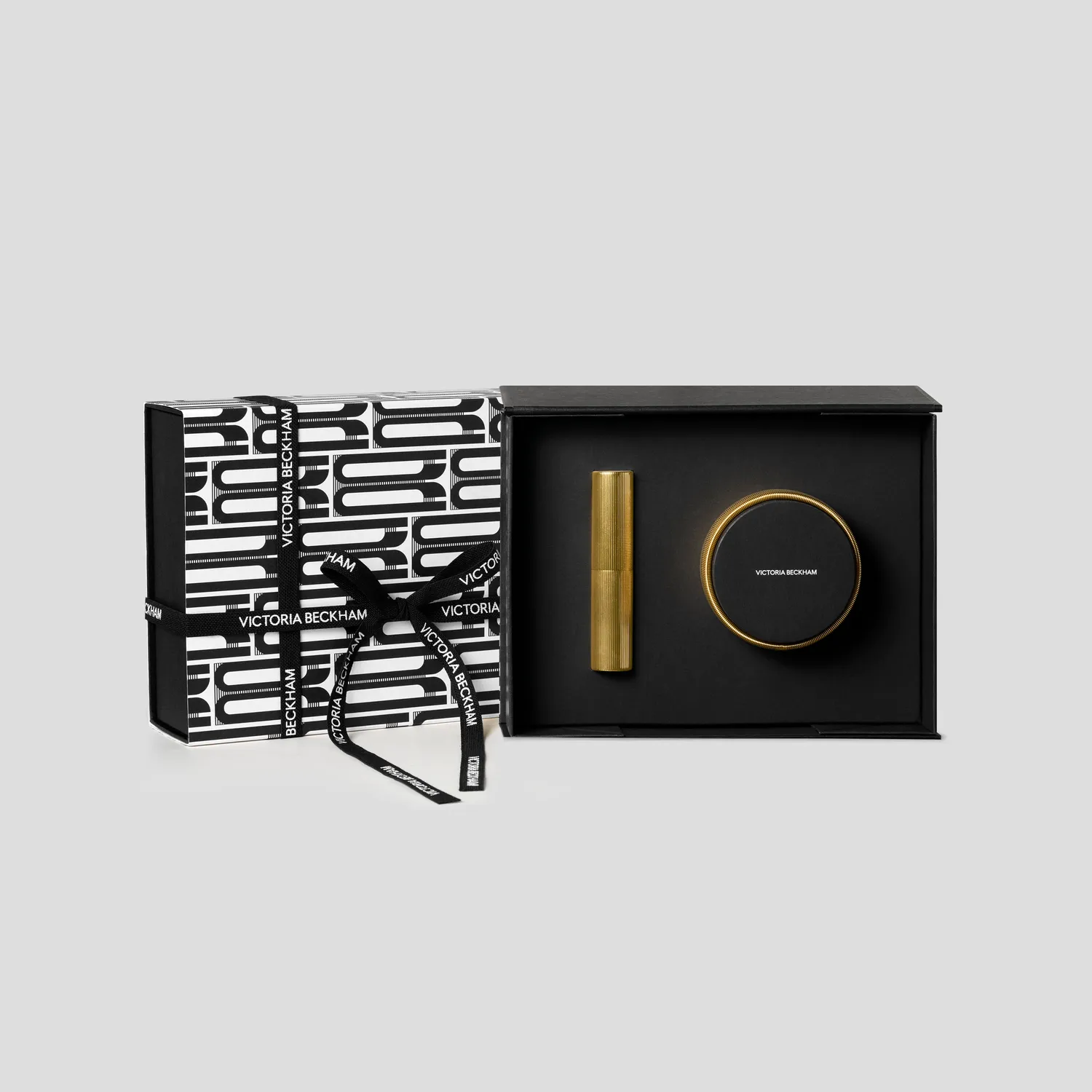 Victoria Beckham Signature Fluted Gold set illuminante Pearl