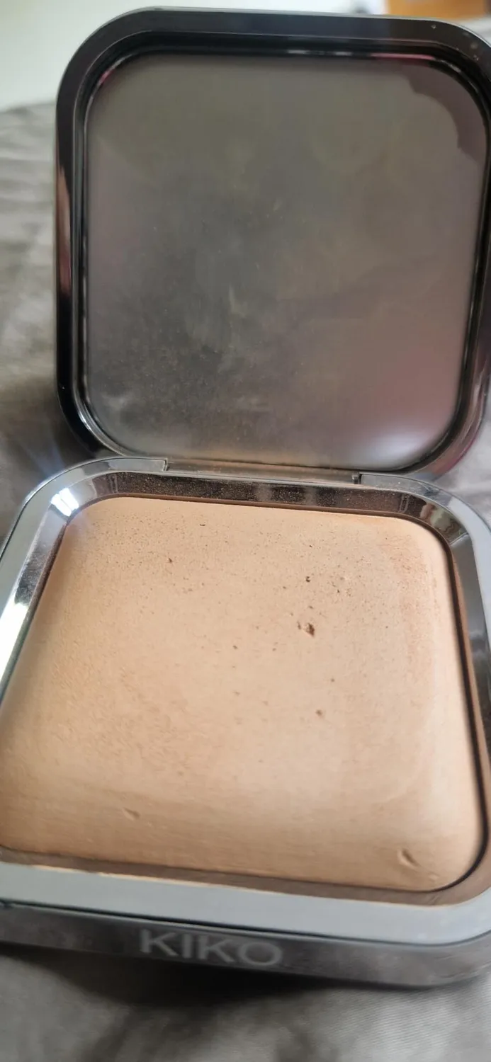 KIKO Radiant Fusion Baked Powder 04 cipria 04 Beige Rose luminosa